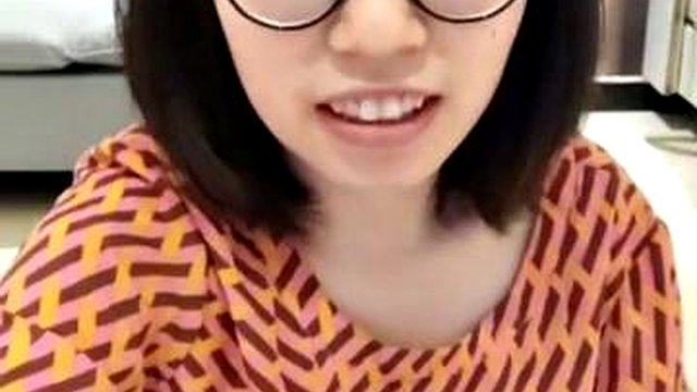 (QXYQXY) CHINESE WIFE LIVE MASTURBATION: Amateur, Milf & Solo Porn