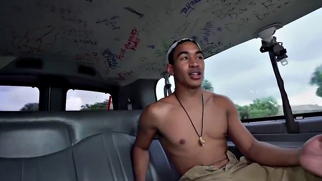 Picked up str8 black stud sucked by a cum loving hunk in a van