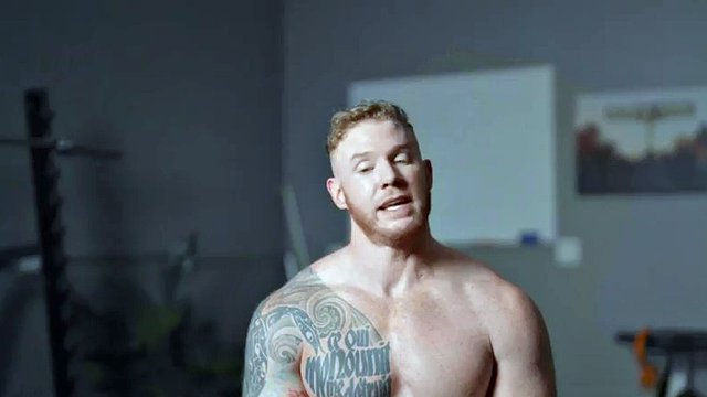 Solo dirty tattooed jock loves stroking his hard cock