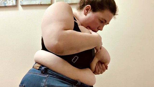 Mega Milk Laura