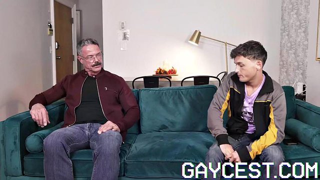 ΜΕΝΟΝΤΑΣ ΜΕ ΤΟ DAD Tape 1 - Κρουαζιέρα