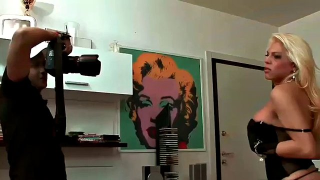 Shemale fucks a guy and fucks her in return
