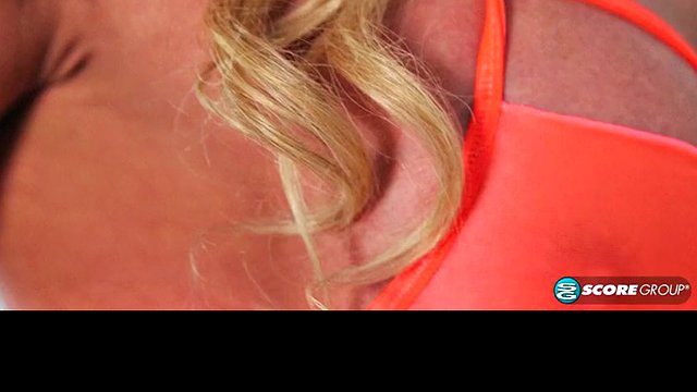 Face fucked gilf gets her old face milked