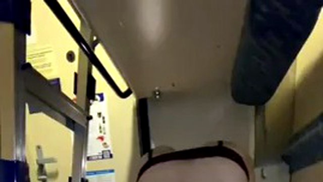 Utrolig varmt faen på toget!