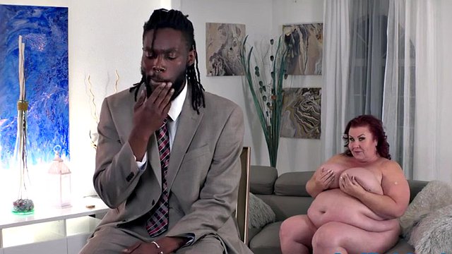 Horny mature bbw lady lynn auditions for a hung black guy