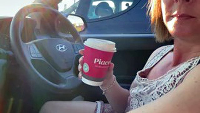 Mi diverto con la mia signora in macchina