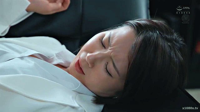 Mature Mistress Secretary Yuuki Kanoha Delivers Sweaty Kisses and Creampie to Her Boss Deep in the President