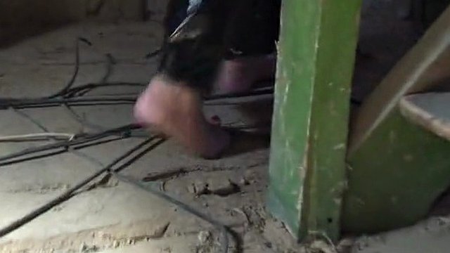 Annadevot - barefoot in the mud