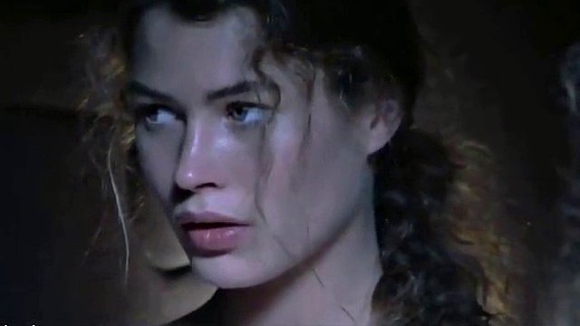 assumpta serna não tem problemas em expor seu corpo em filme