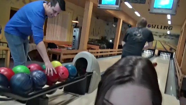 hunt4k. money helped hunter score successful strike in bowling bar