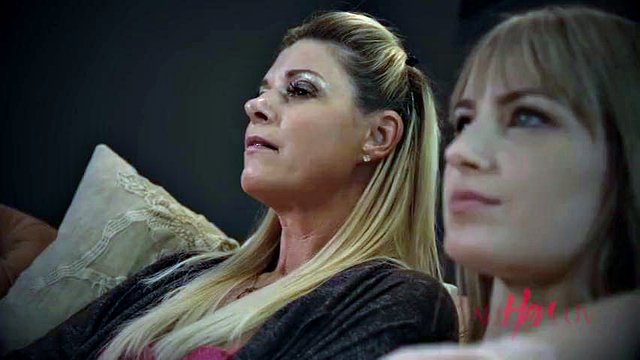 India Summer and Scarlett Sage's Lesbian Snowball Fisting