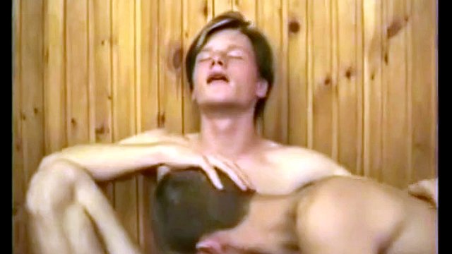 TWinks have fun in the sauna