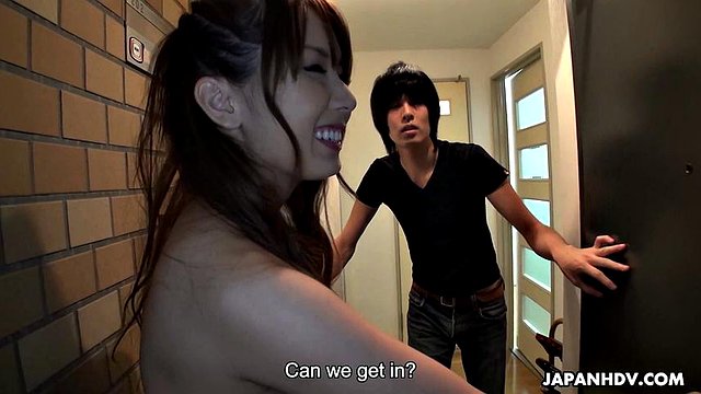 Deliver AV actress Yui Hatano is fucked in a reverse prank