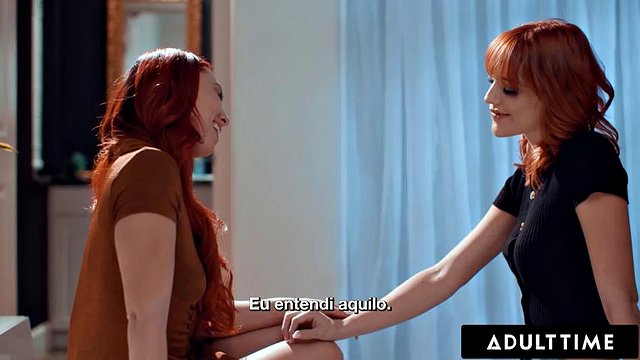 ADULT TIME - Aidra Fox Seduces Bestie Kenna James For ROMANTIC LESBIAN FUCK! PORTUGUESE SUBTITLES