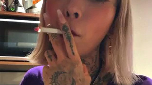 Mana Izumi smoking 5