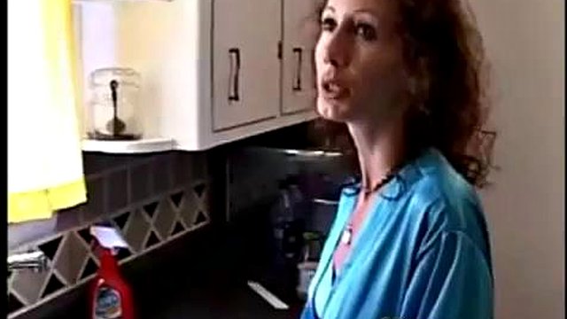 cheating milf fuck on the kitchen table: Blowjob, Creampie & Wife Porn