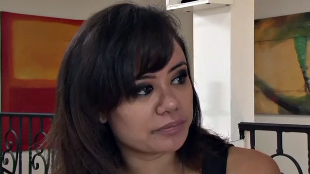Sexy Mommy - Annie fucks her stepmom with a dildo!